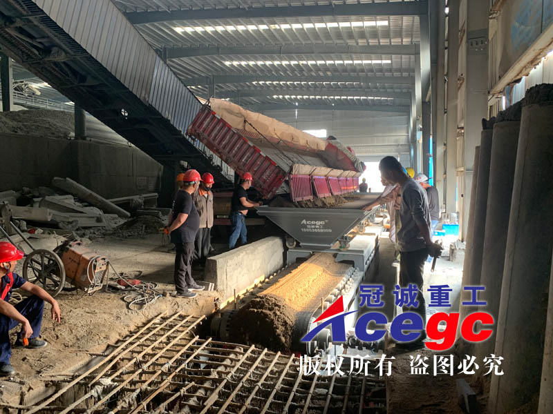 洗砂機配套液壓卸砂機投入使用 洗砂機配套液壓卸砂機投入使用